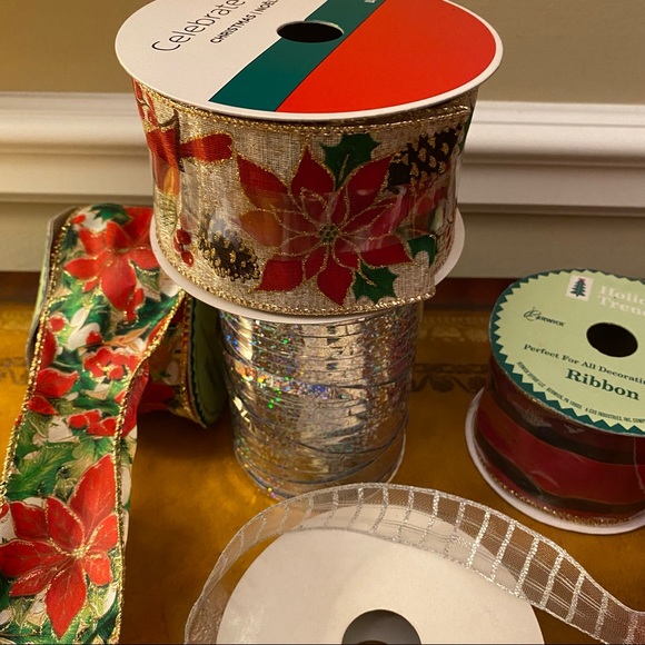 7 rolls of Holiday Ribbon - Picture 3 of 5